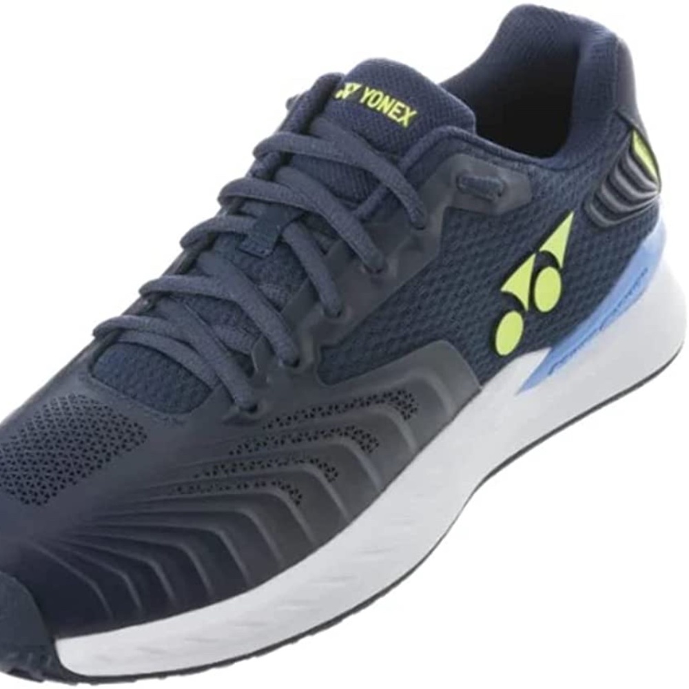 Yonex tennis shoe